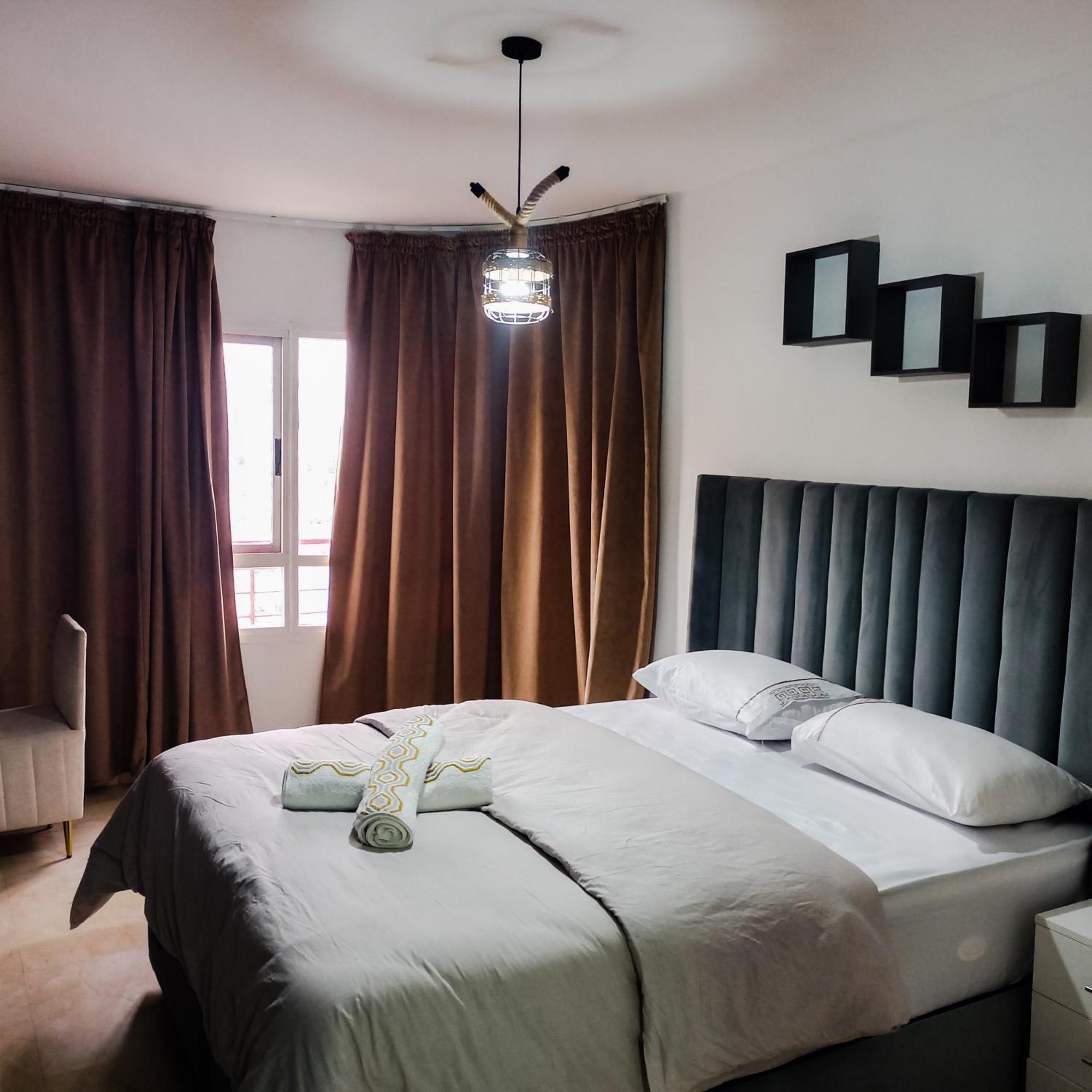 Moderne Appartement Au Plein Centre-Ville En Face Hilton & La Gare De Train Tgv Avec Climatisation Tanger Exteriér fotografie